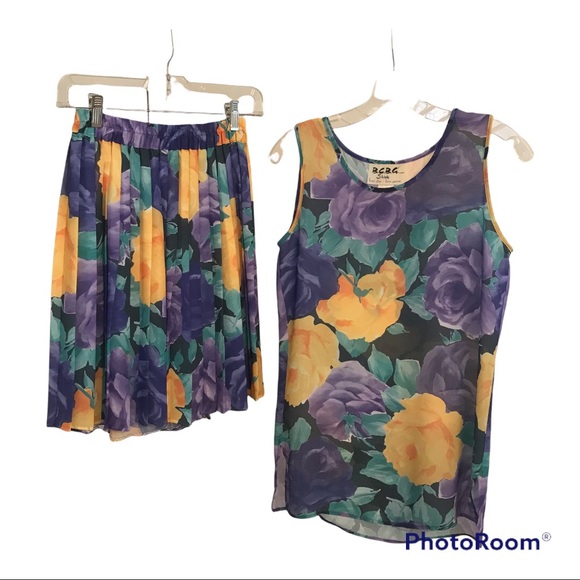 BCBG Fresh & Floral Skirt & Top Set! - Picture 1 of 10